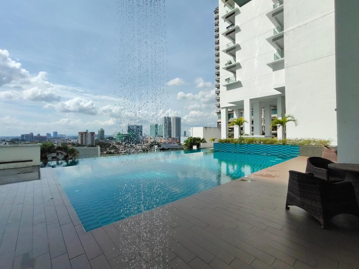 Glex Homes, Pinnacle Tower Johor Bahru Exterior photo